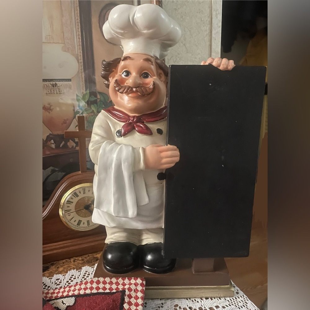 Chef-Themed Kitchen Decor - Picture 5 of 6